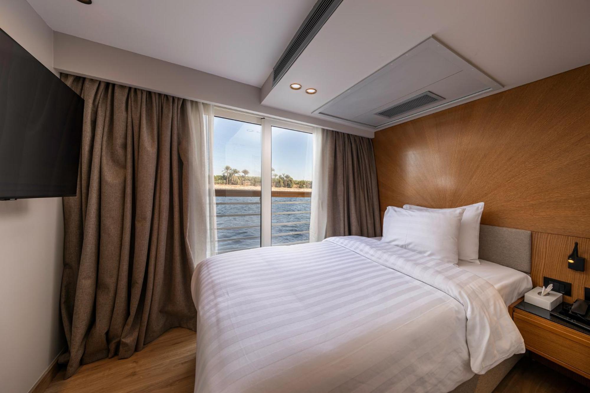 Tia Boutique Nile Cruise - Every Monday From Luxor For 04 & 07 Nights - Every Friday From Aswan For 03 & 07 Nights المظهر الخارجي الصورة