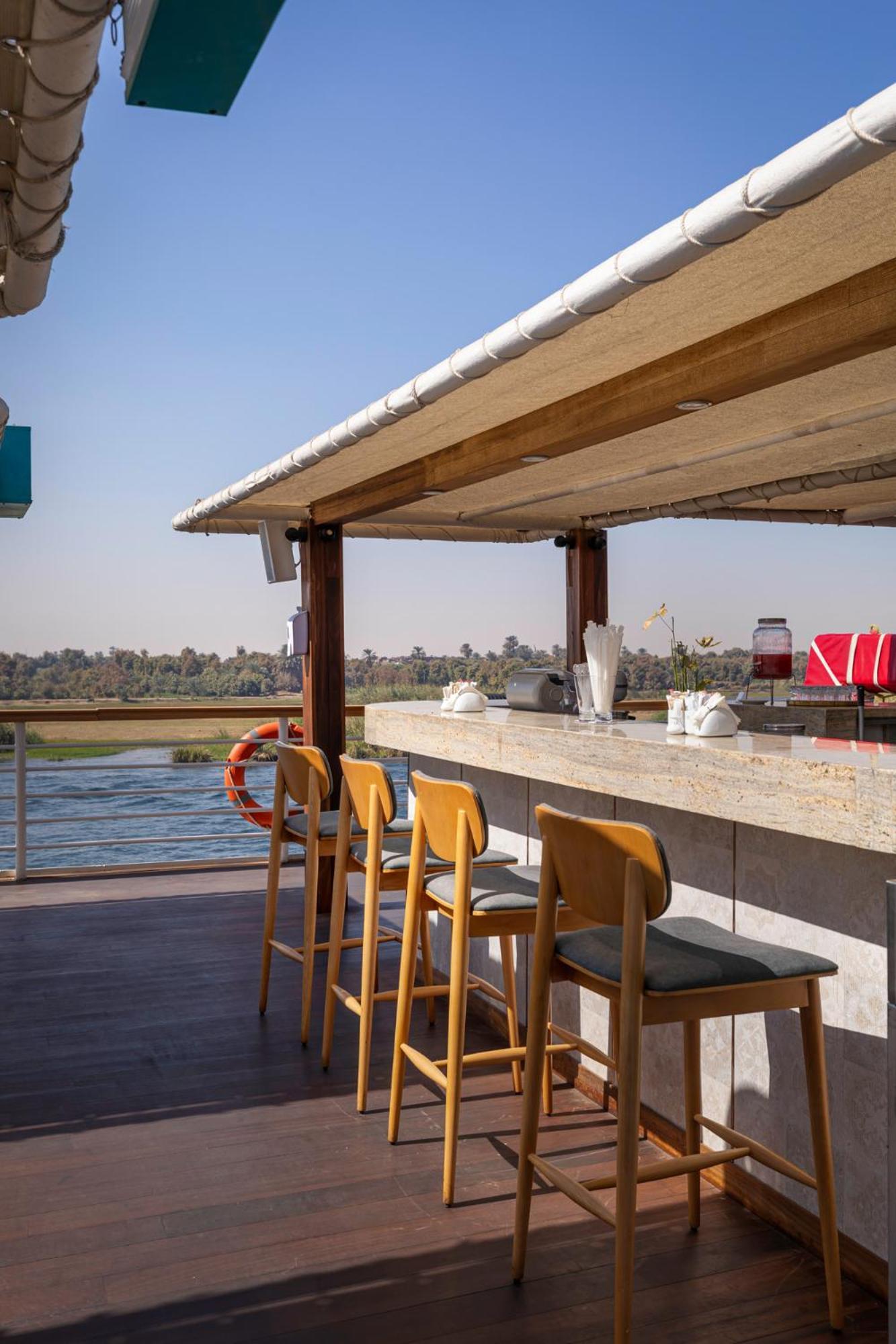 Tia Boutique Nile Cruise - Every Monday From Luxor For 04 & 07 Nights - Every Friday From Aswan For 03 & 07 Nights المظهر الخارجي الصورة
